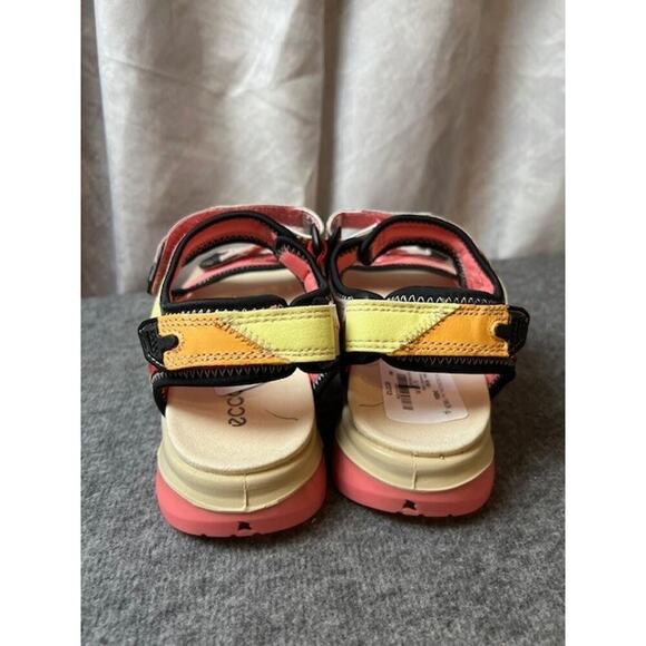 Ecco Offroad Sandals Hiking Multicolor Bubblegum Women Sz US 8 - Picture 4 of 8